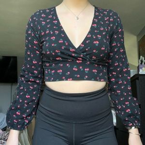 Wild Fable long sleeve crop top